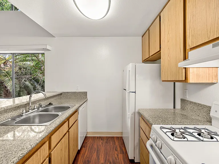 Woodman Place Apartments — Photo 6