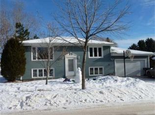 1573 Houston Dr, Bismarck, ND 58504
