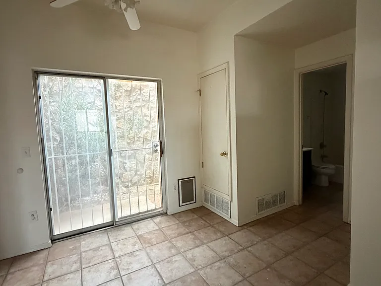 344 Bartlett Dr #E — Photo 16