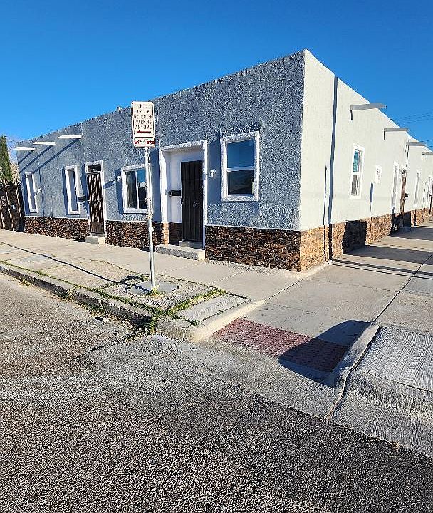 1st image of 2300 Bassett Ave #5