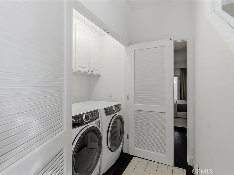720 Manhattan Beach Blvd — Photo 36