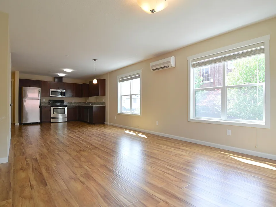 6425 SE Holgate Blvd #3