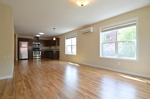 6425 SE Holgate Blvd #3 Photo 1