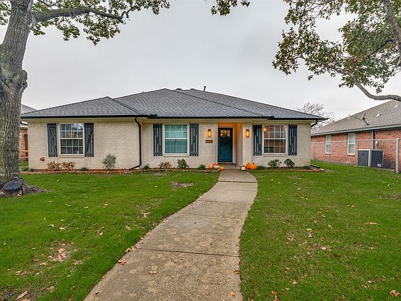 2nd image of 708 Stoneybrook Dr