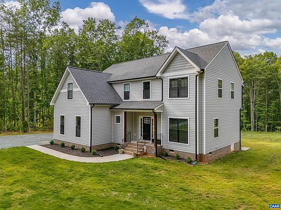 2nd image of 334 Forest Glen Ln