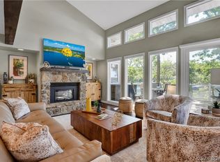 741 Sweetwater Dr, Four Seasons, MO 65049