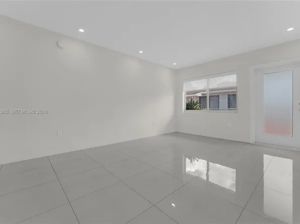 5271 NW 5th St #5271, Miami, FL 33126