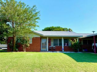 314 Gary St, Mangum, OK 73554