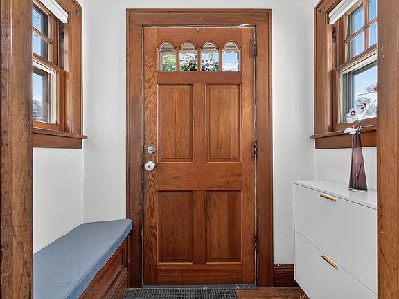 3rd image of 38 Shadyside Ave