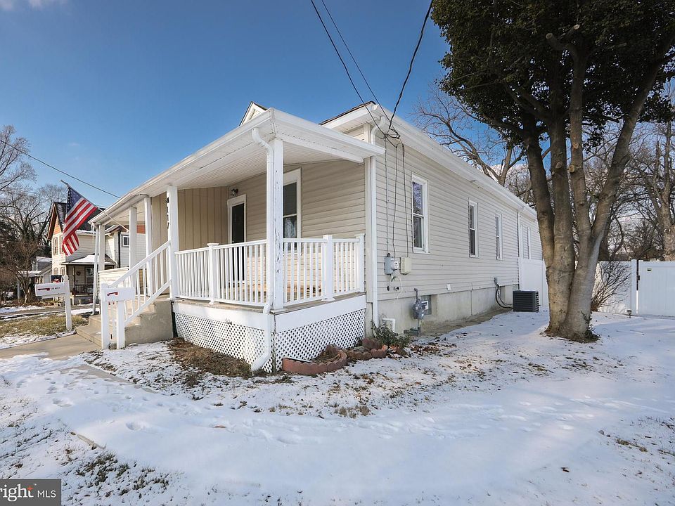 1st image of 117 W Nicholson Rd
