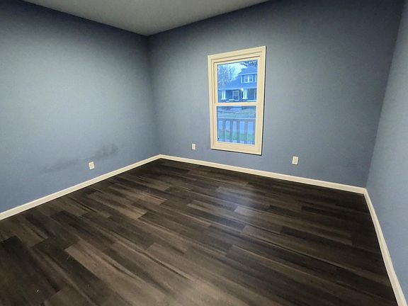 4th image of 514 Studebaker St #1