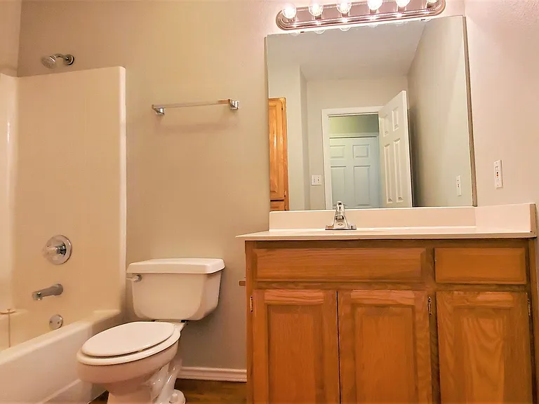 3117 N Bell Ave — Photo 19