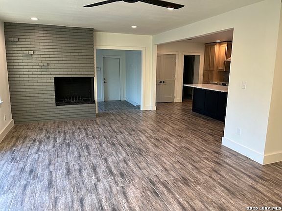 5th image of 137 Harriett Dr