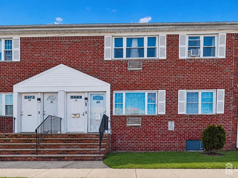 1st image of 43 Gramercy Gdns #B