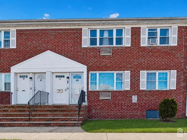 43 Gramercy Gdns #B, Middlesex, NJ 08846