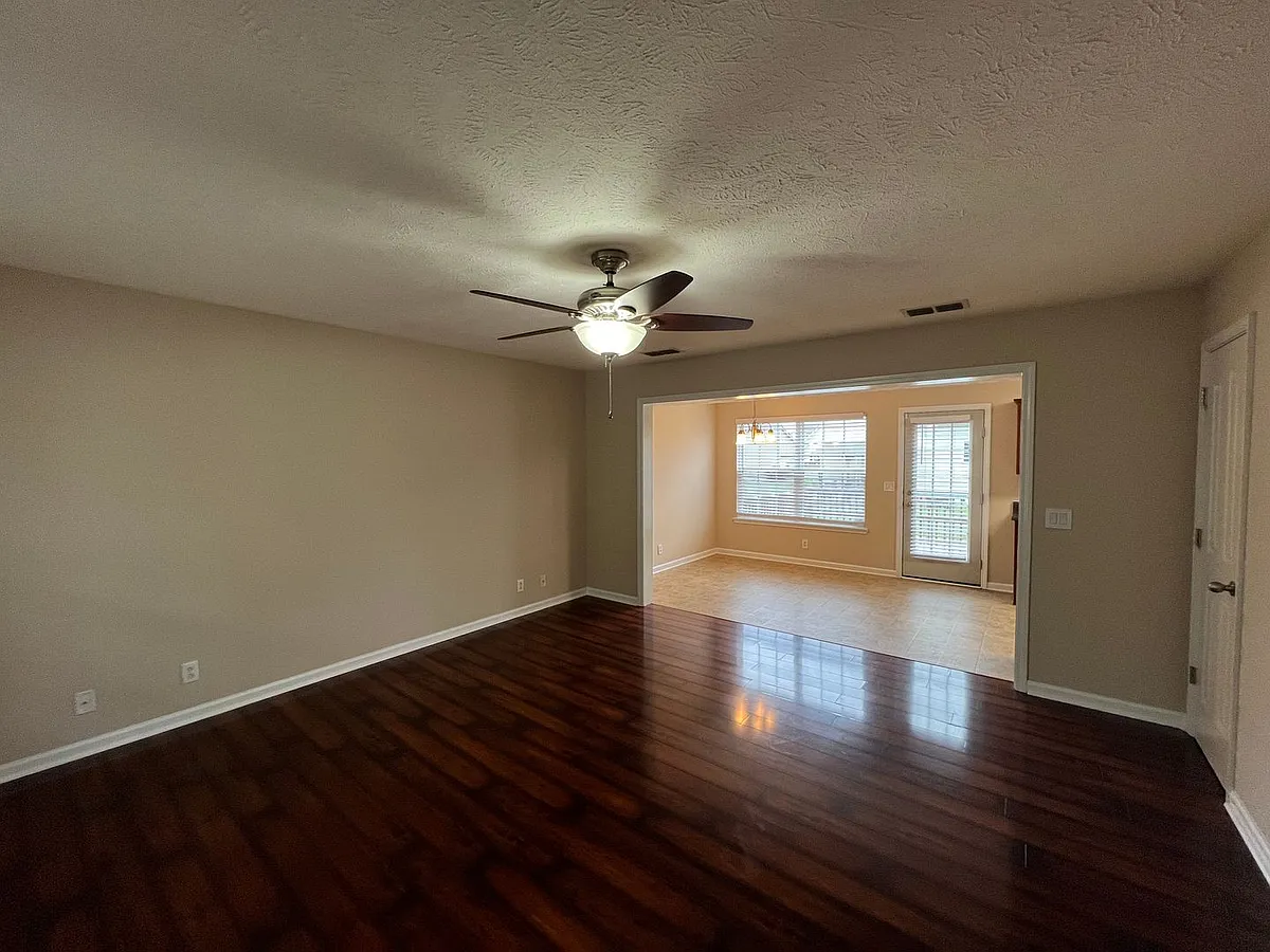 Building Photo - 3216 Cinch Ct