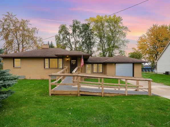 1945 W Youngs Ditch Rd, Bay City, MI 48708