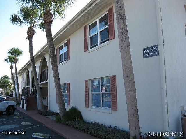 1st image of 400 Auburn Dr APT 6