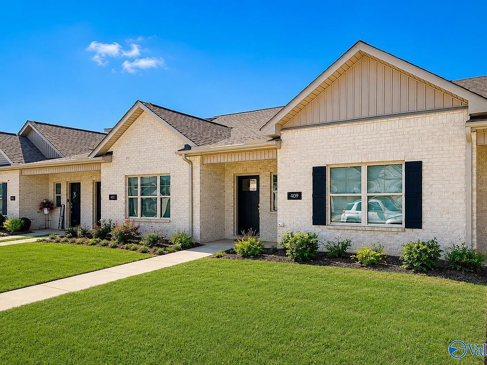 1st image of 409 Ronnie Dr SE