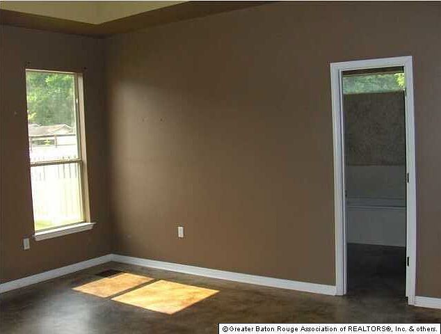 2nd image of 30102 N Leslie St