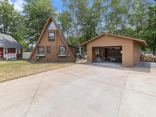 1755 N White Birch Dr, Mears, MI 49436