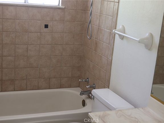 5th image of 14010 Bush Ave