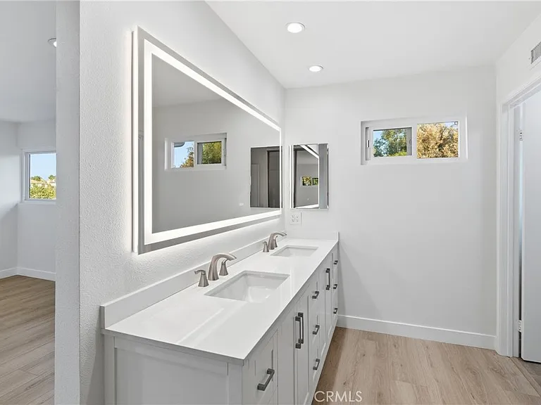 25302 Neptune Dr — Photo 13