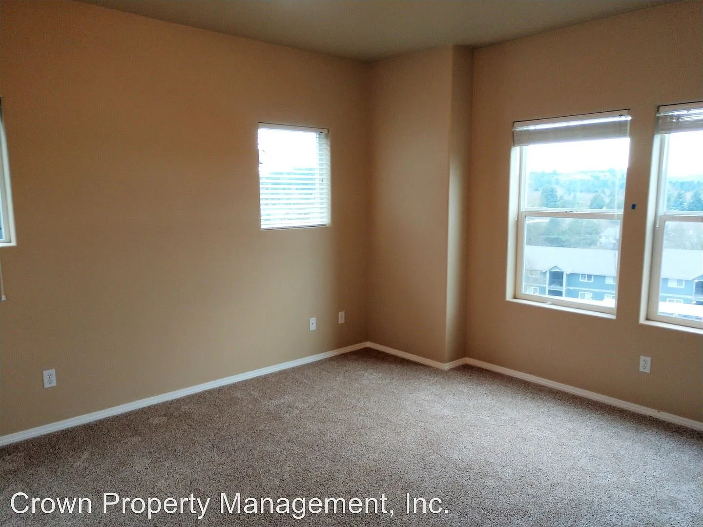 5997 Blue River Dr SE photo 1