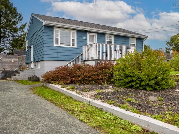 193 Albro Lake Rd, Dartmouth, NS B3A 3Z5