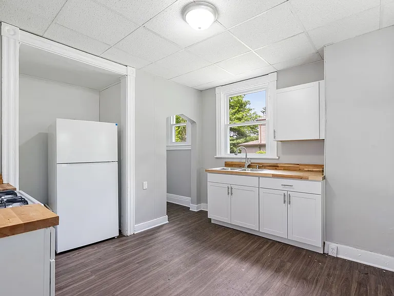 325 Welsh Ave — Photo 6