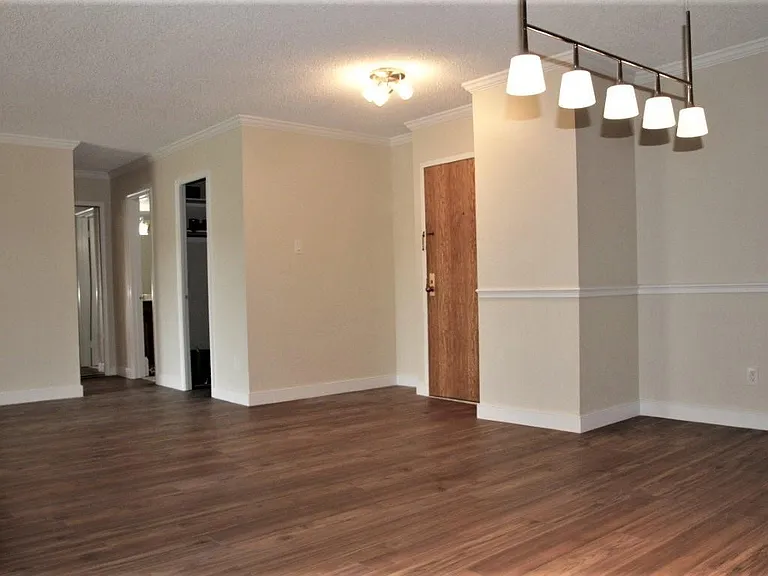 1800 Old Meadow Rd #806 — Photo 8