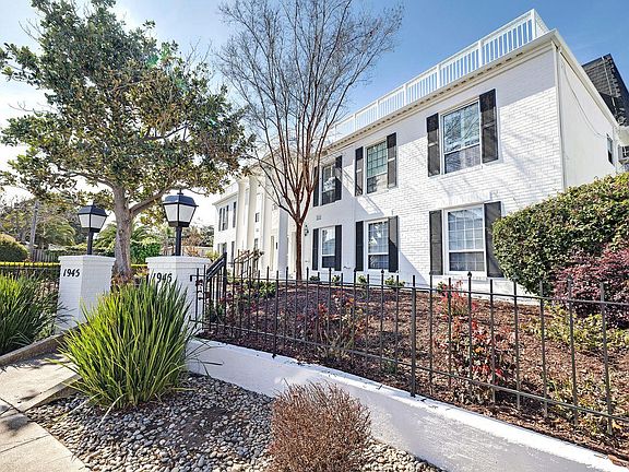 2nd image of 1945 Mount Vernon Ct APT 3