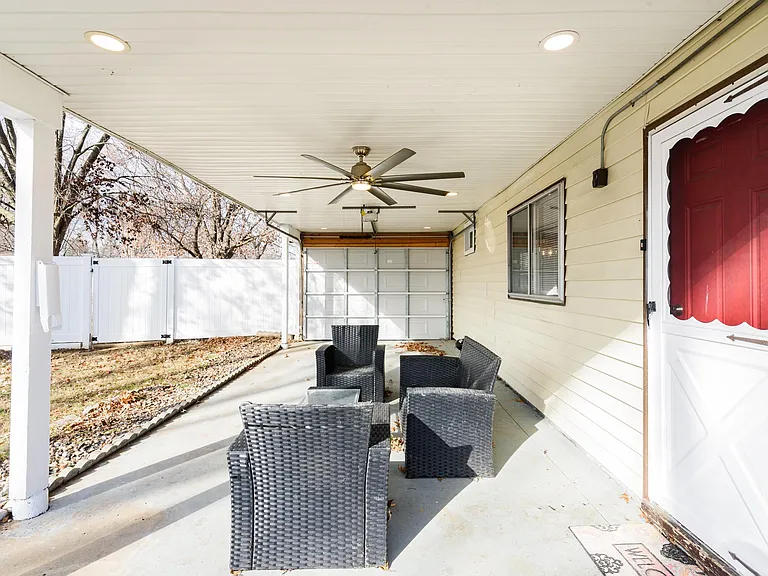526 Impala Ln — Photo 22
