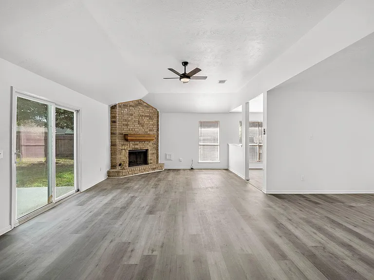 1022 Western Meadows Dr — Photo 7