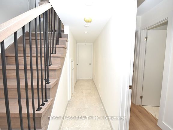 3rd image of 51 Craydon Ave #4