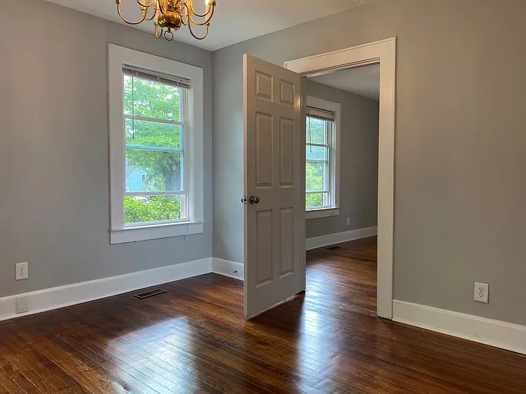 519 Franklin St — Photo 5
