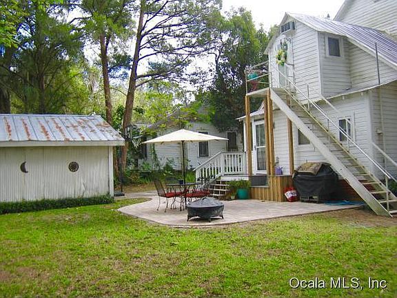 3rd image of 713 SE 2nd St