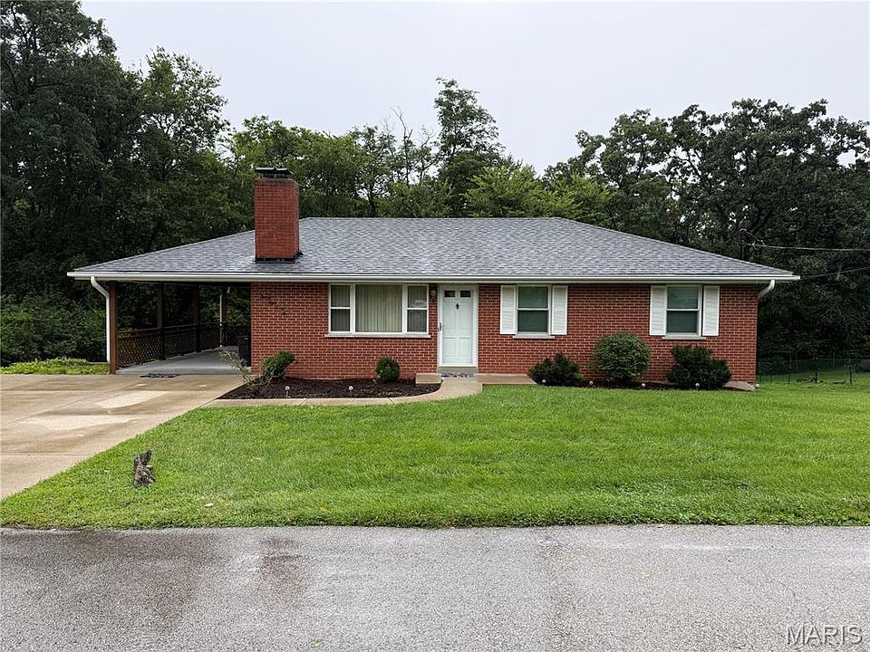 1st image of 2832 Moravec Dr