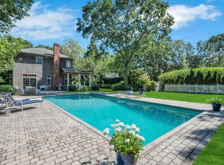 10 Hedges Ave, East Hampton, NY 11937
