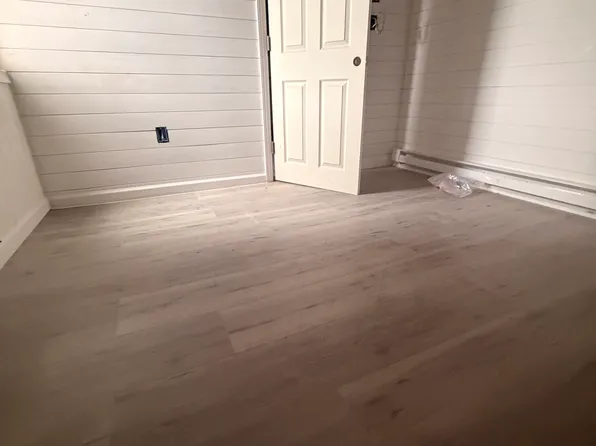 181-183 High St #3R, Holyoke, MA 01040