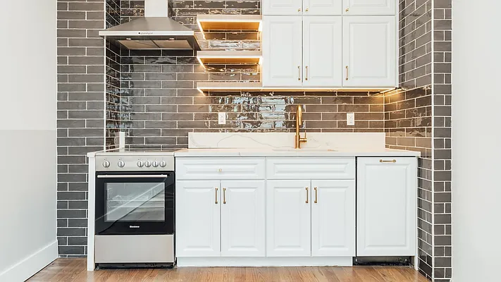 Rented by Nooklyn NYC LLC | media 16