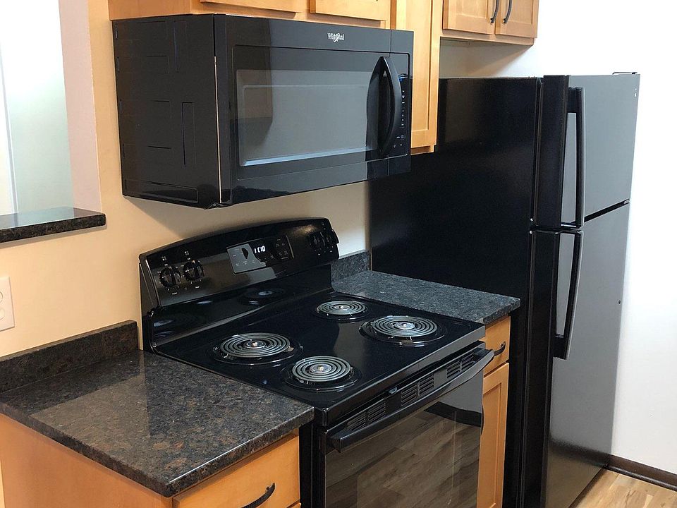 1st image of 405 6th Ave SE APT 106