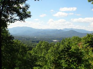 27 Gibson Rd, Franklin, NC 28734