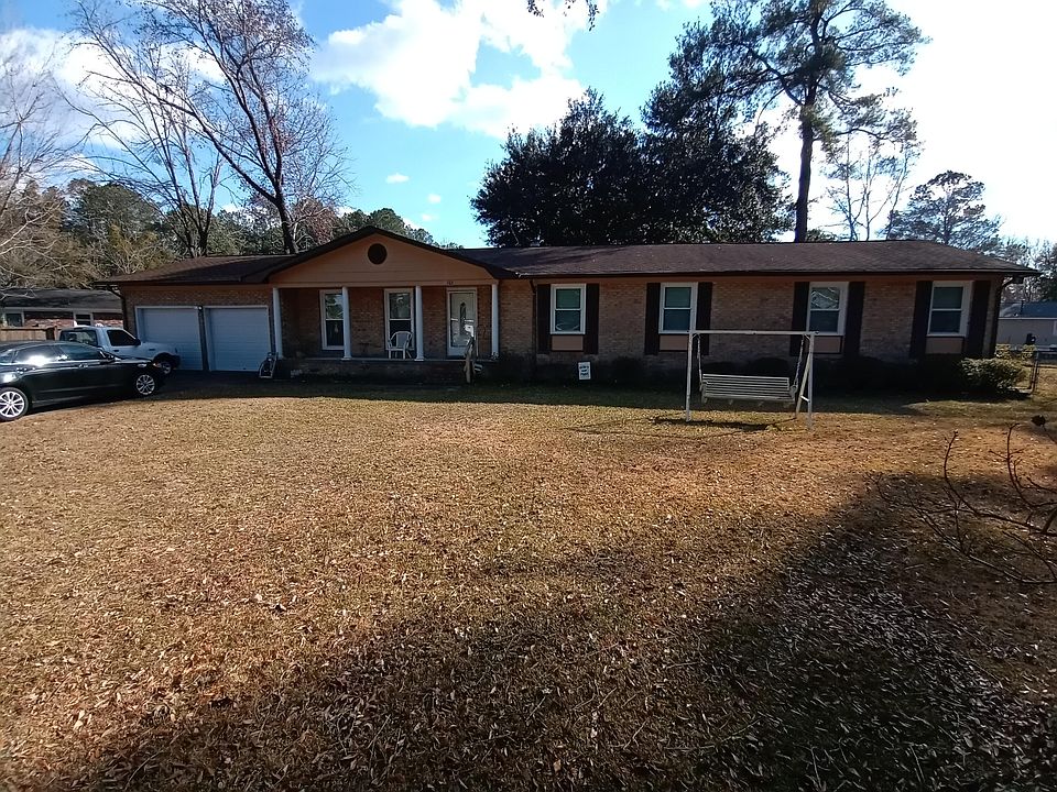 1st image of 105 Eagle Ct