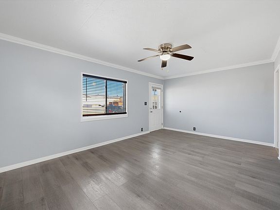 5th image of 722 W Park Ave