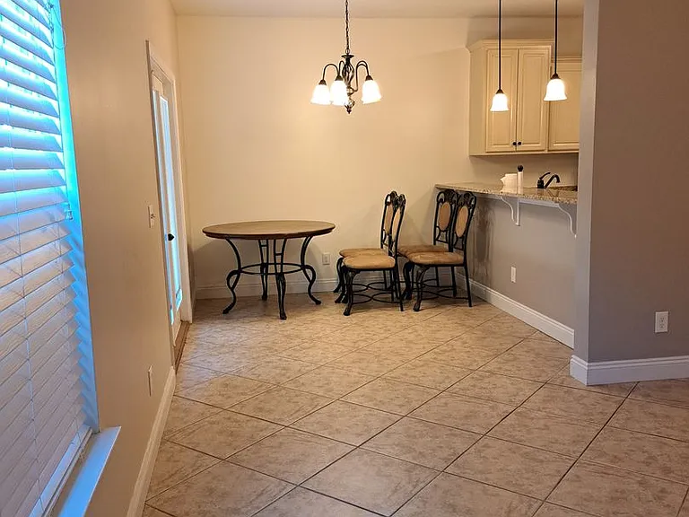 1734 Annabellas Dr — Photo 9