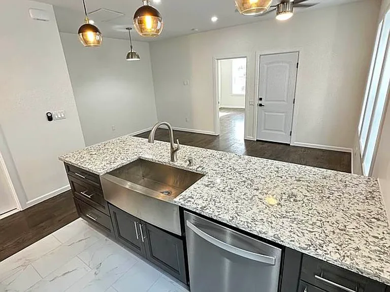173 Sullivan Pl #2 — Photo 7