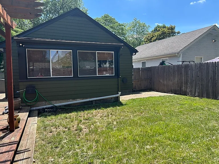 47 Naples Ave — Photo 15