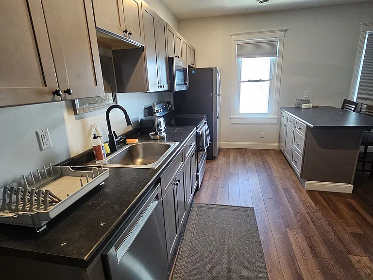30 Main St #A — Photo 2
