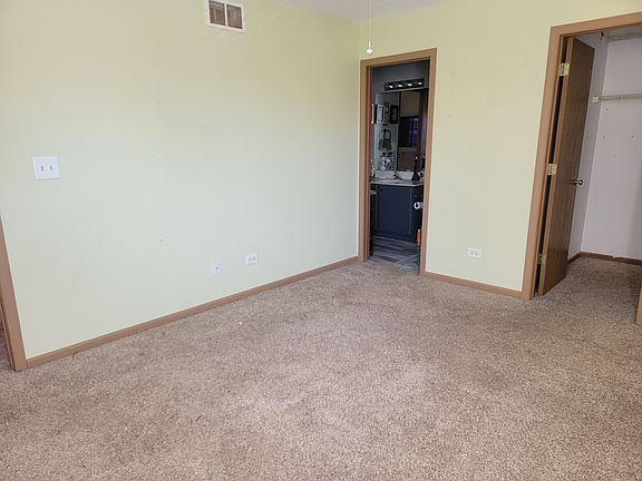 4th image of 4112 Rivertowne Dr